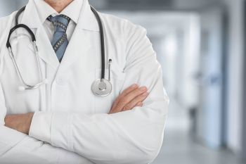 2,300 Fake Nurses Were Treating Patients in American Hospitals and Nobody Noticed